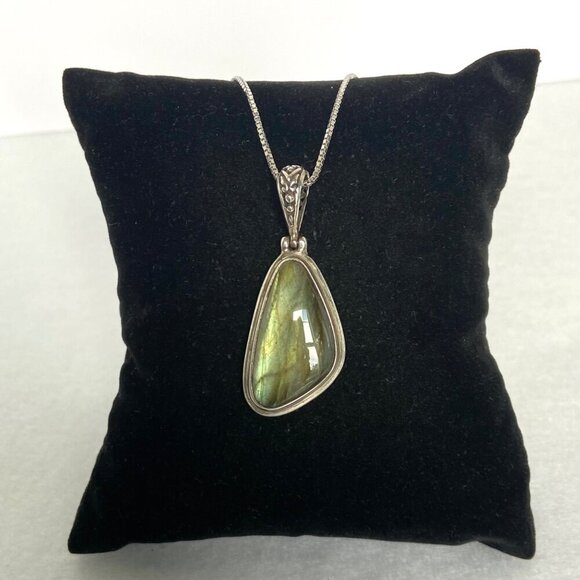 Sterling Silver 925 Bezel Set Labradorite Pendant Necklace 18.5" Box Chain - Picture 2 of 16